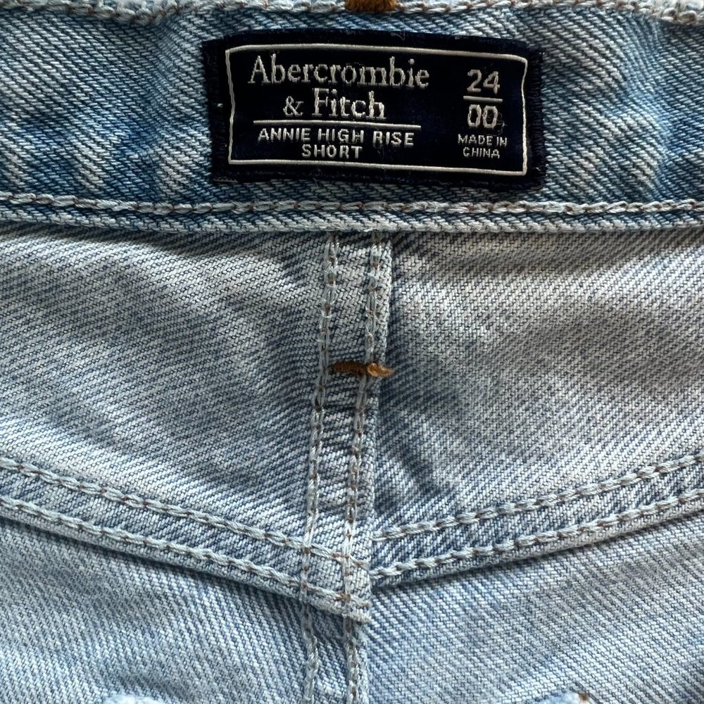 A&F | Annie High-Rise Shorts | Light Wash | Size 24 (00) - Picture 3 of 5